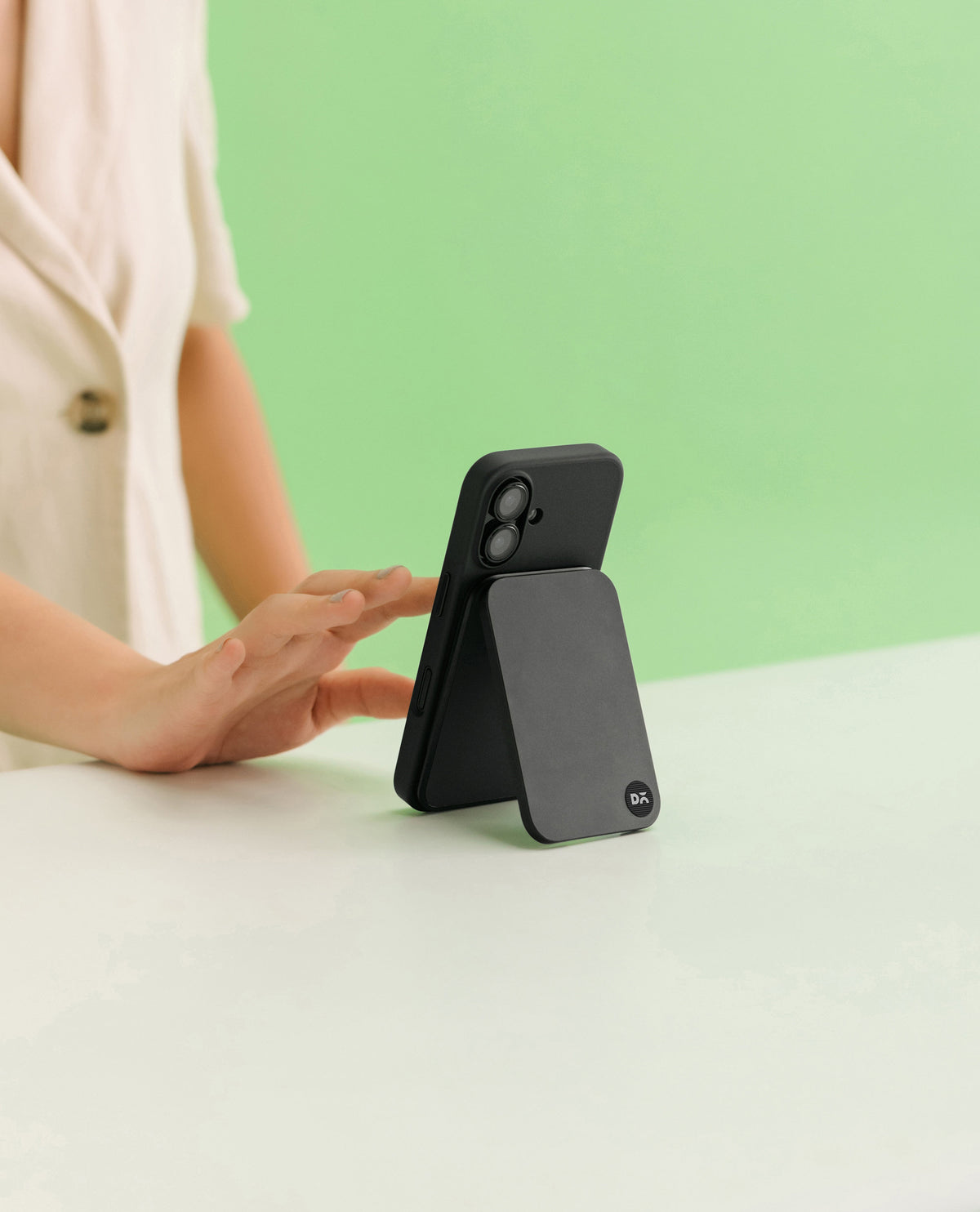Daily Objects Stack Phone Wallet Stand – Aptronix