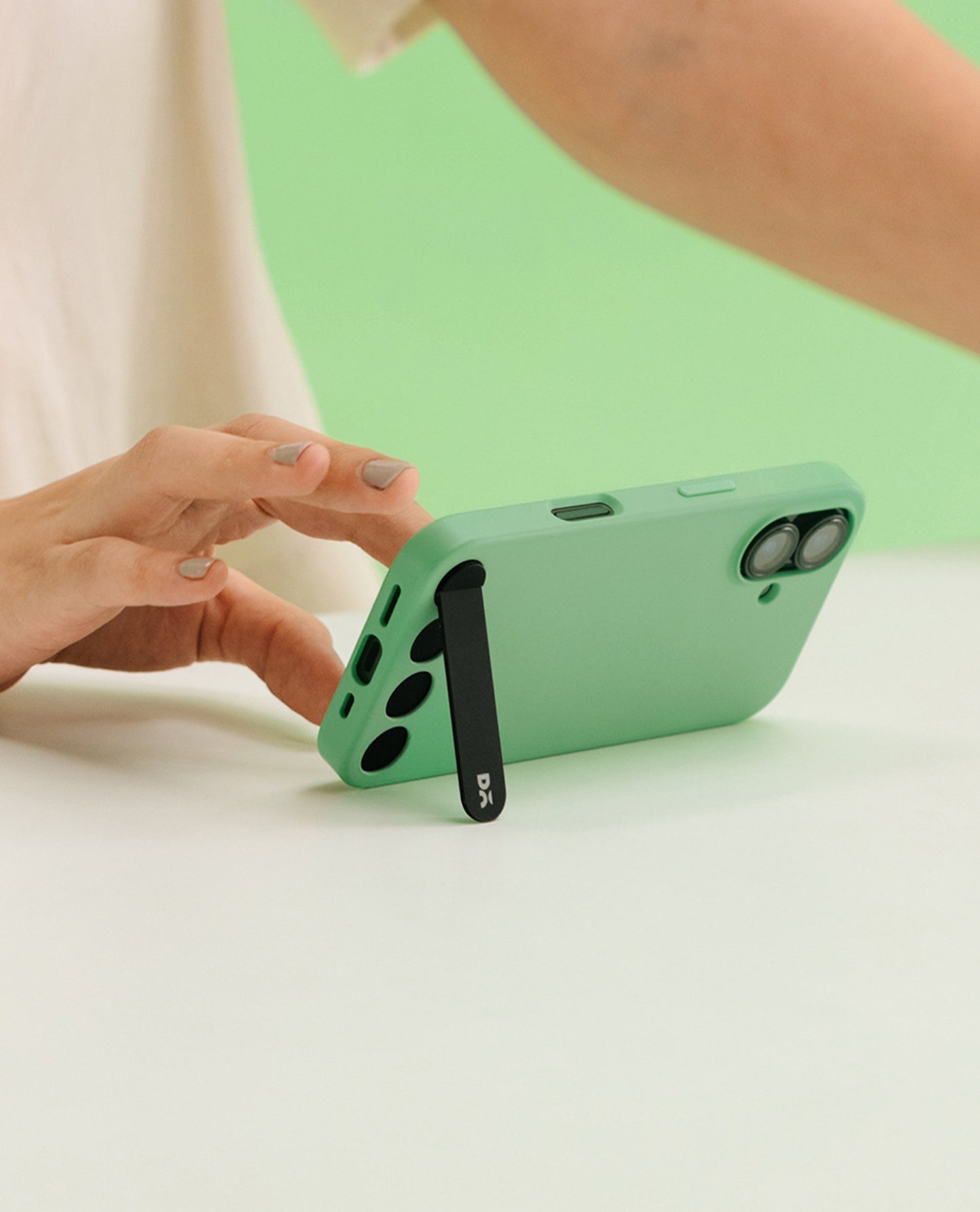 Daliy Objects Stack Flex Stand