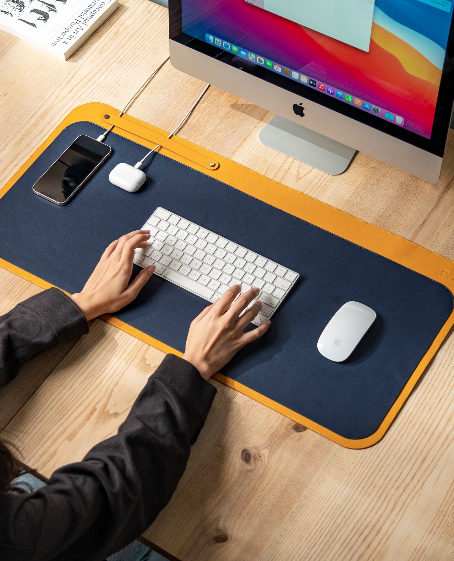 Daily Objects Dart Organiser Desk Mat (R1)