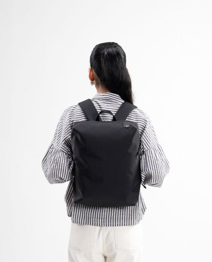 Daily Objects Pivot Daypack