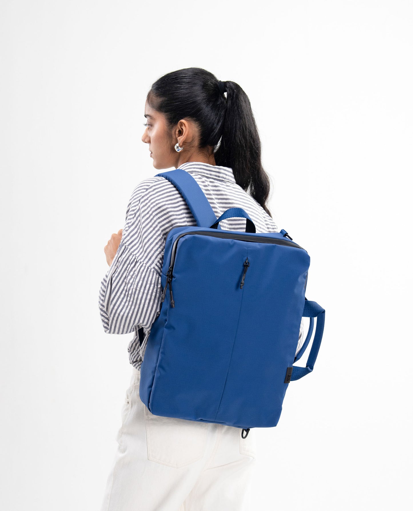 Daily Objects Pivot Briefpack upto 16 Inch