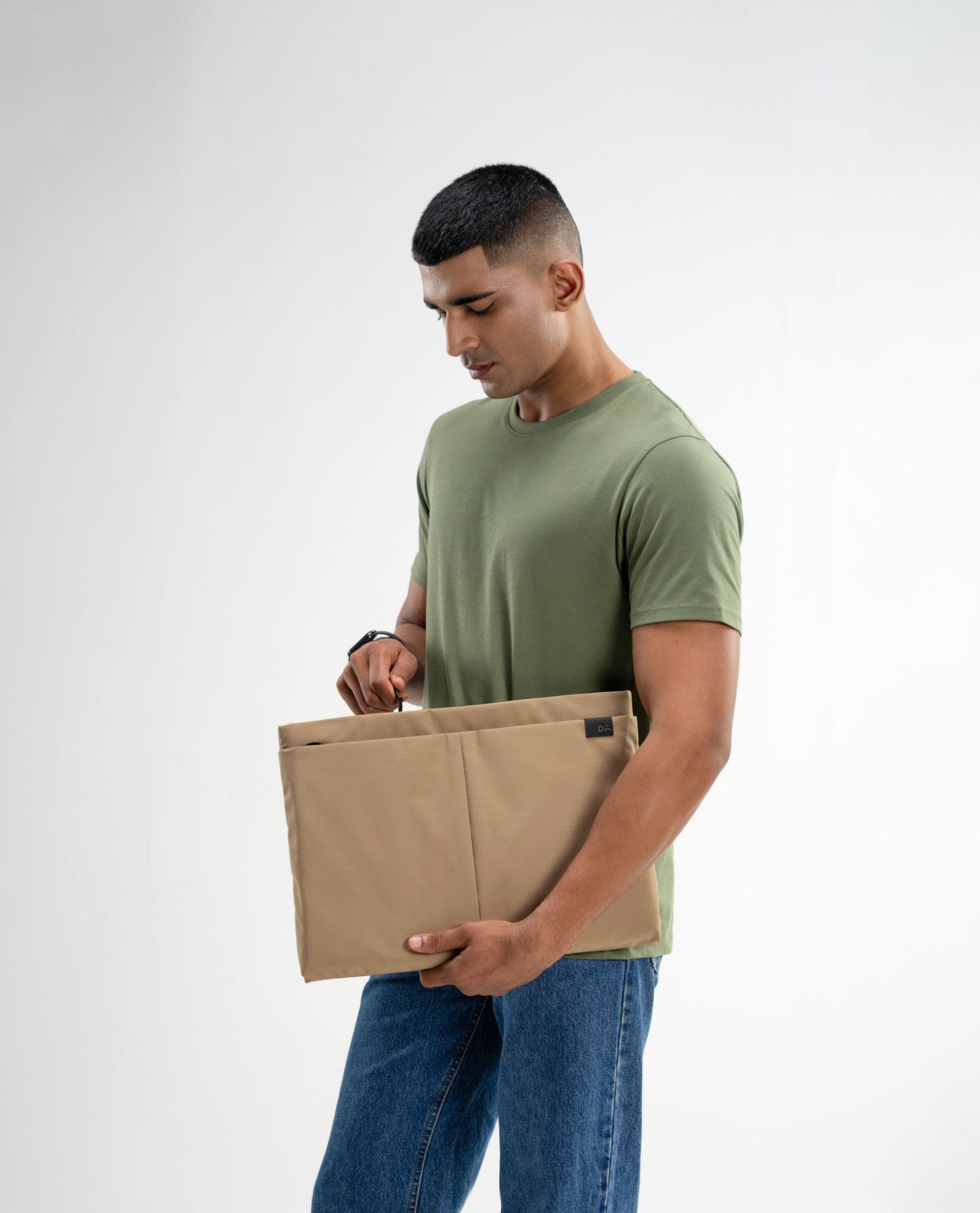 Daily Objects Pivot Laptop Sleeve - 16 Inch