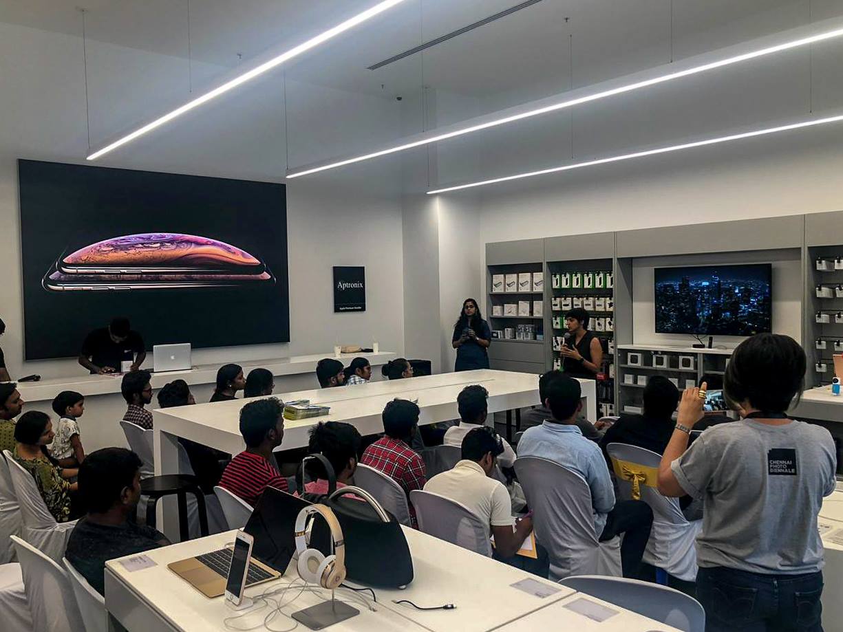 Photography Workshop at our VR mall store