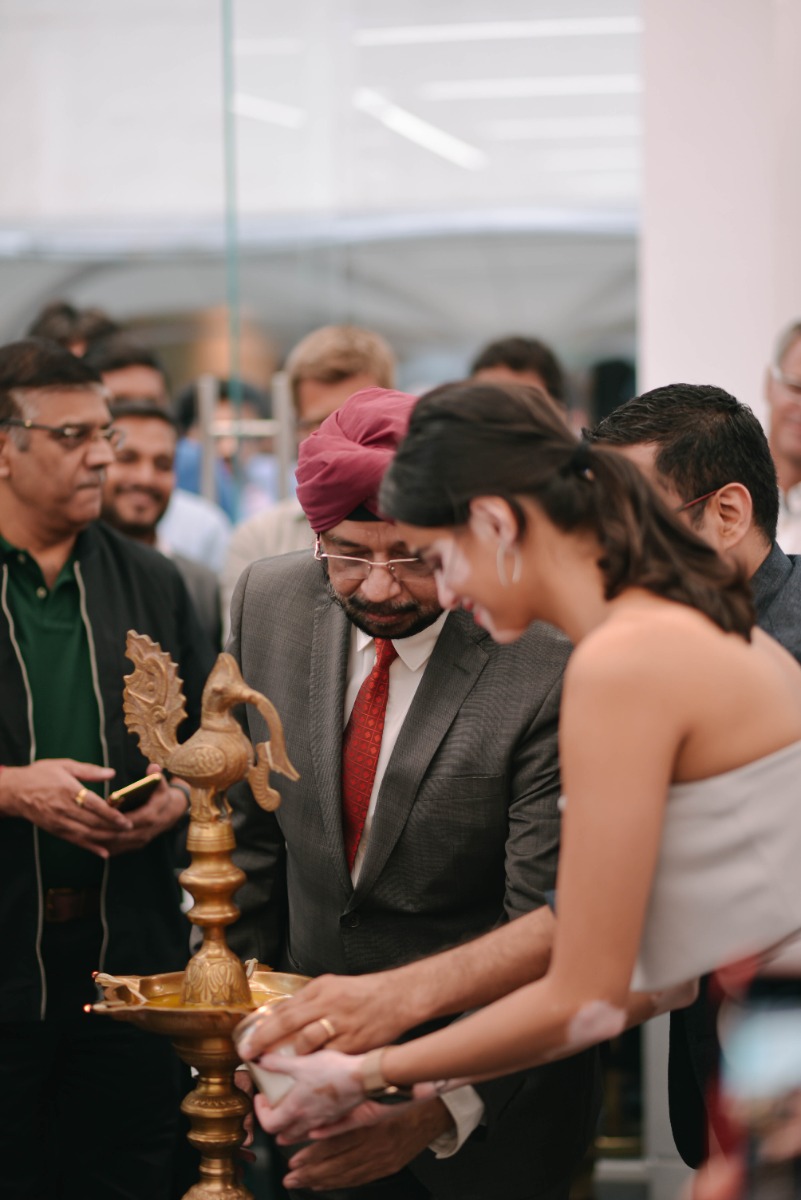 Karishma at the unveiling of Aptronix — the largest Apple Premium Reseller  store in India - Photogallery